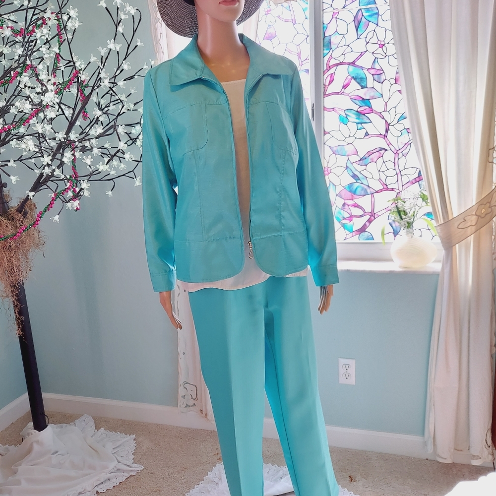 Draper's and Damon's pant suit